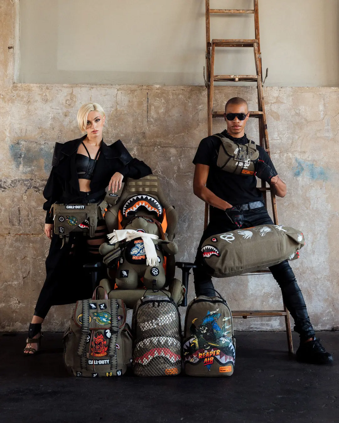 CALL OF DUTY FLYING ASSASSINS PARACHUTE CHESTPACK - Image 8